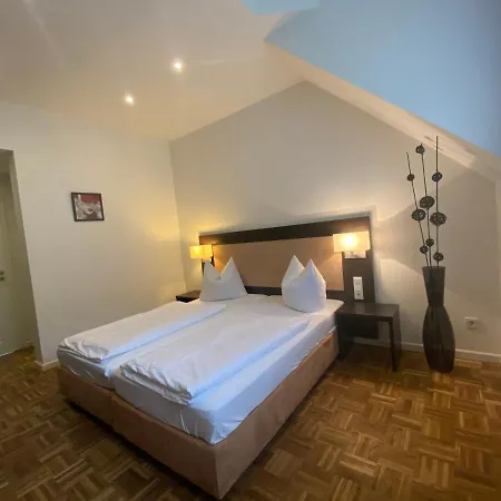 Altes Pfarrhaus 3* Ernst