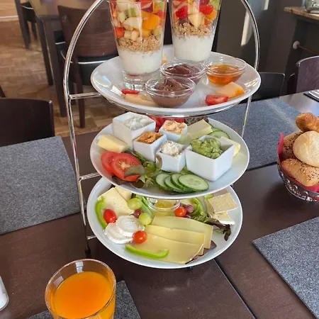 Altes Pfarrhaus Эрнст