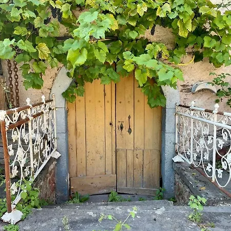 Altes Pfarrhaus 3*