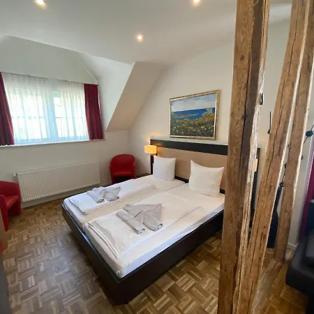 Otel Altes Pfarrhaus 3*