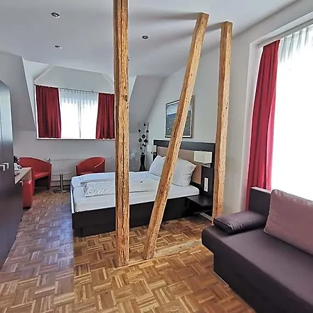 Altes Pfarrhaus 3* Ernst